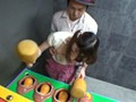 モグラ叩き胸チラ　サンプル画像06